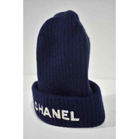 Chanel 22B Cashmere Navy Blue White Sequin CC Logo Beanie Winter Hat Cap Cloche